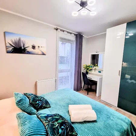 Turkusowy W Mielnie * מיילנו